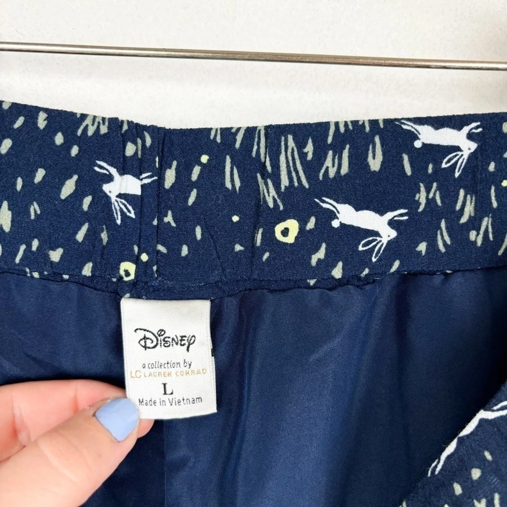 Disney x Lauren Conrad Alice in Wonderland Rabbit Print Shorts Sz L - Picture 6 of 8